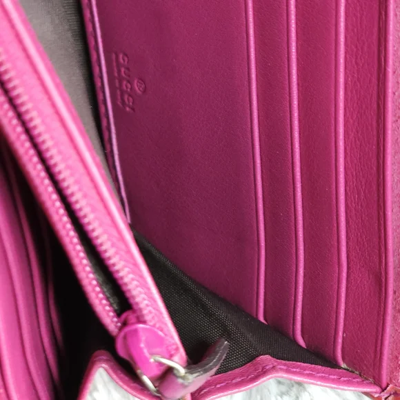 *Authentic**Gucci Soho GG Leather Continental Wallet - Crimson Red - Picture 15 of 16